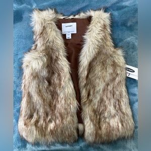 Old Navy Faux Fur Vest NWT